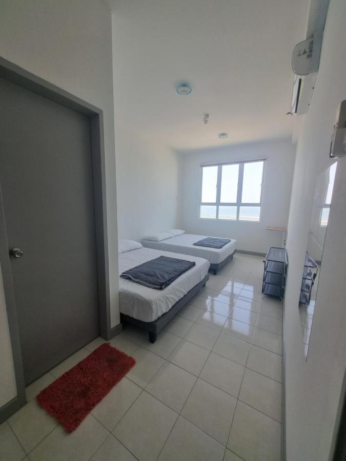 Seaside Haven Homestay Seaview Unit With Pool Opposite Ktcc & Mayang Mall - Pangsapuri Ladang Tanjung Kuala Terengganu Exterior photo