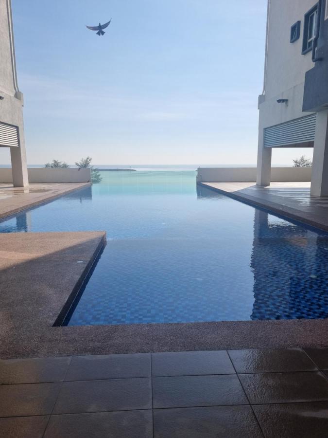 Seaside Haven Homestay Seaview Unit With Pool Opposite Ktcc & Mayang Mall - Pangsapuri Ladang Tanjung Kuala Terengganu Exterior photo